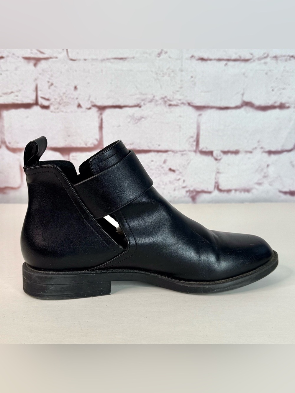 H&M Divided Faux Leather Black Cut-out Low Heel Moto Ankle Boot Size 5.5 - Picture 14 of 16